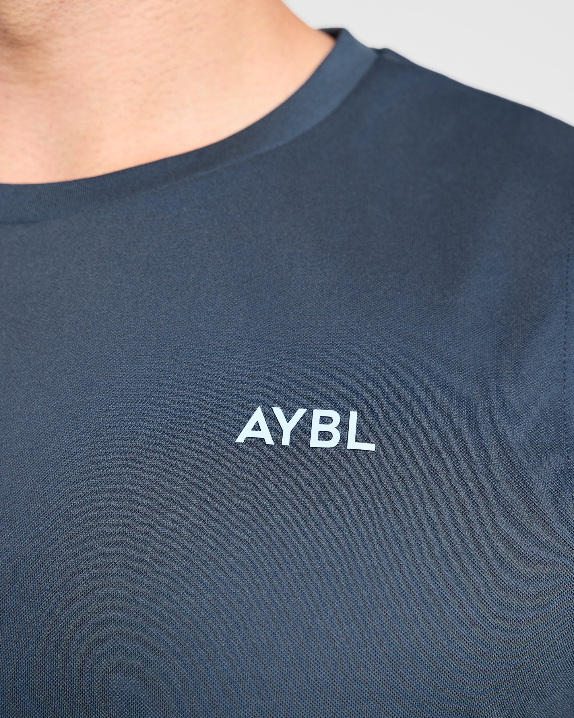 Active Vest - Muted Navy/Light Bleu - Image 4