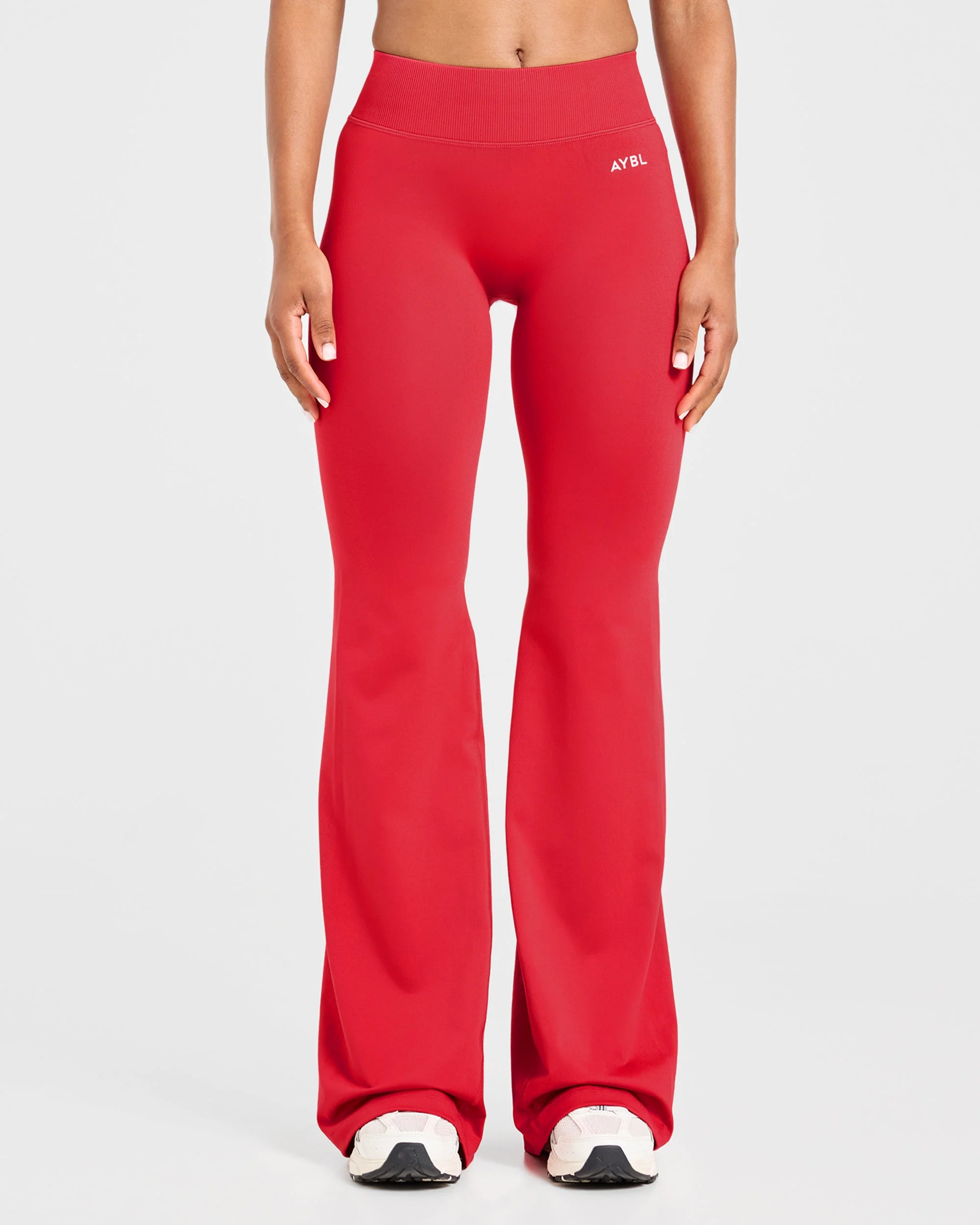 Adapt Seamless Flared Leggings - Salsa Rouge - Image 2