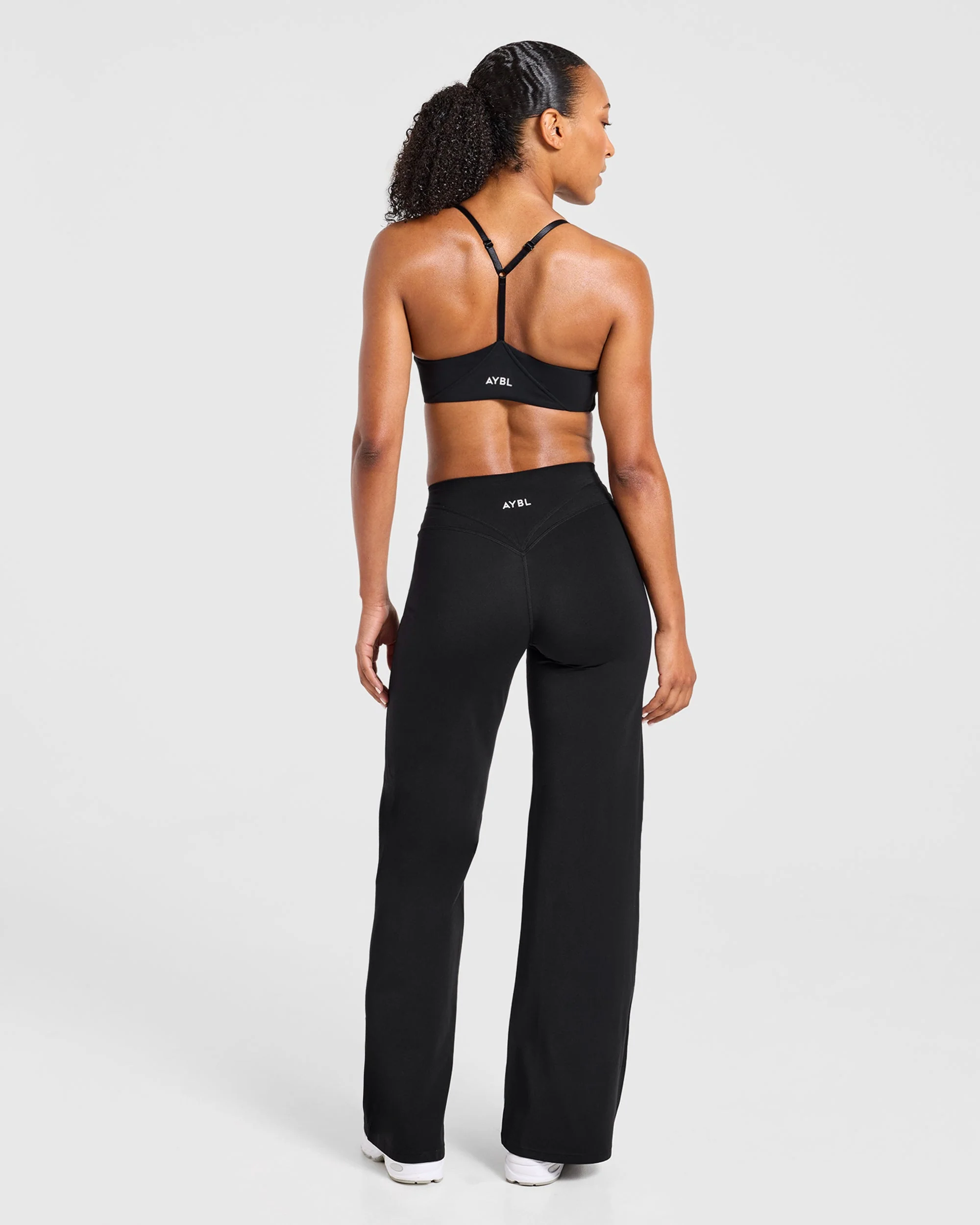 Engage Sports Bra - Noir - Image 4