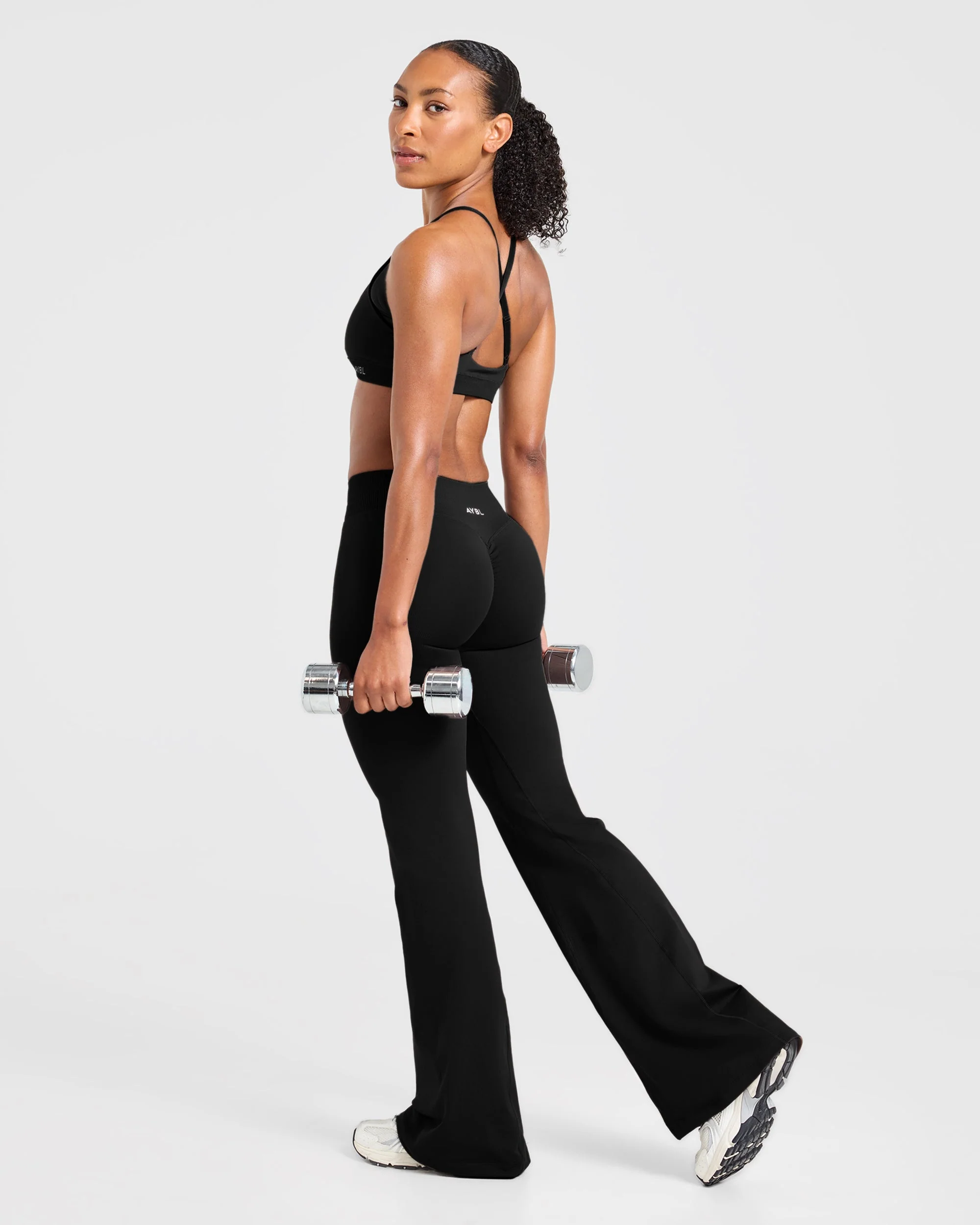 Enhance Seamless Flared Leggings - Noir - Image 7