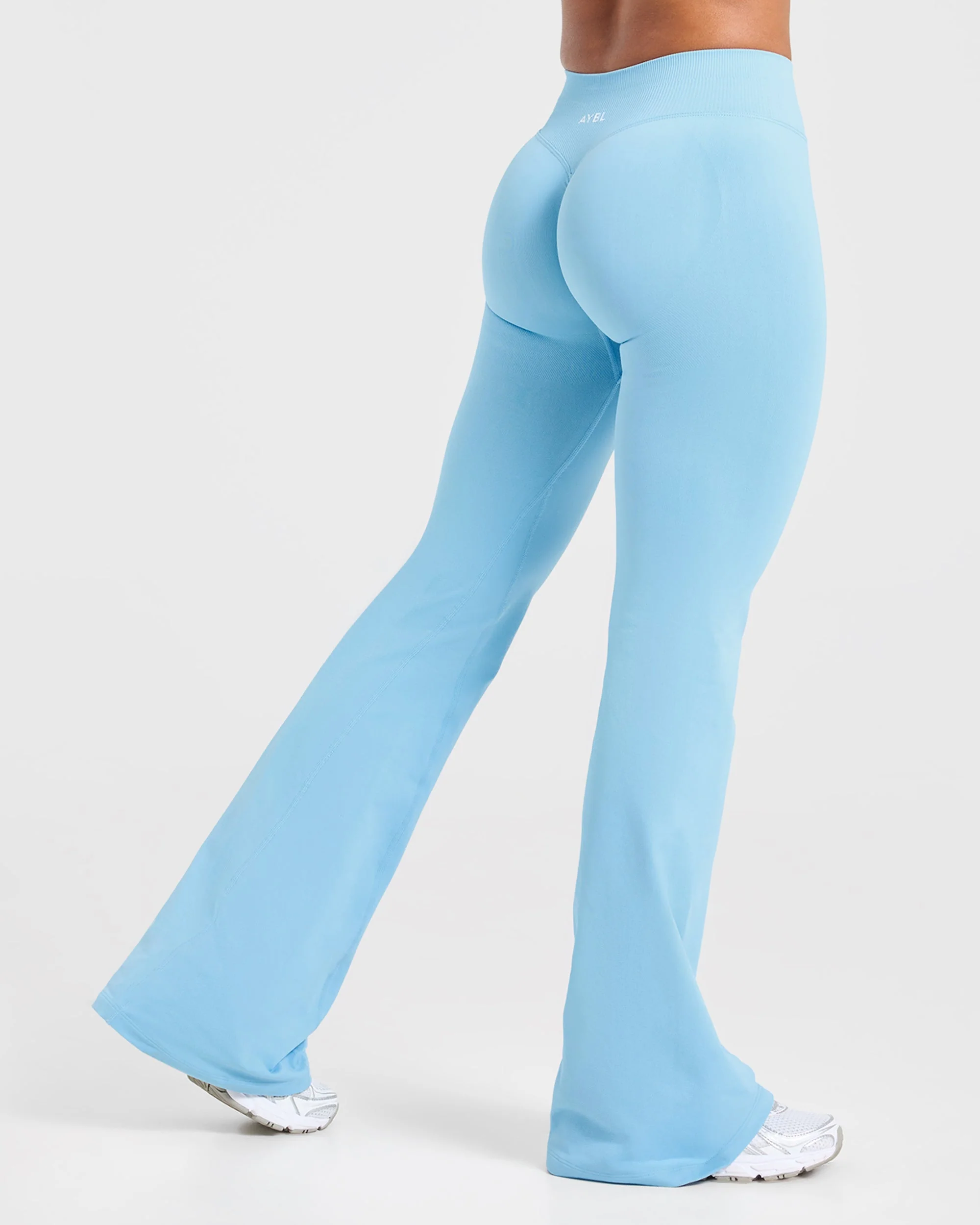 Enhance Seamless Flared Leggings - Powder Bleu