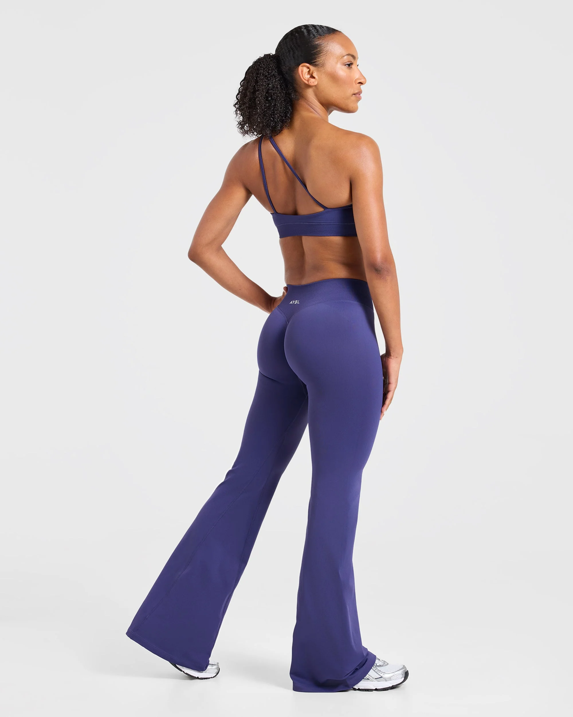 Enhance Seamless Flared Leggings - Storm Bleu - Image 4