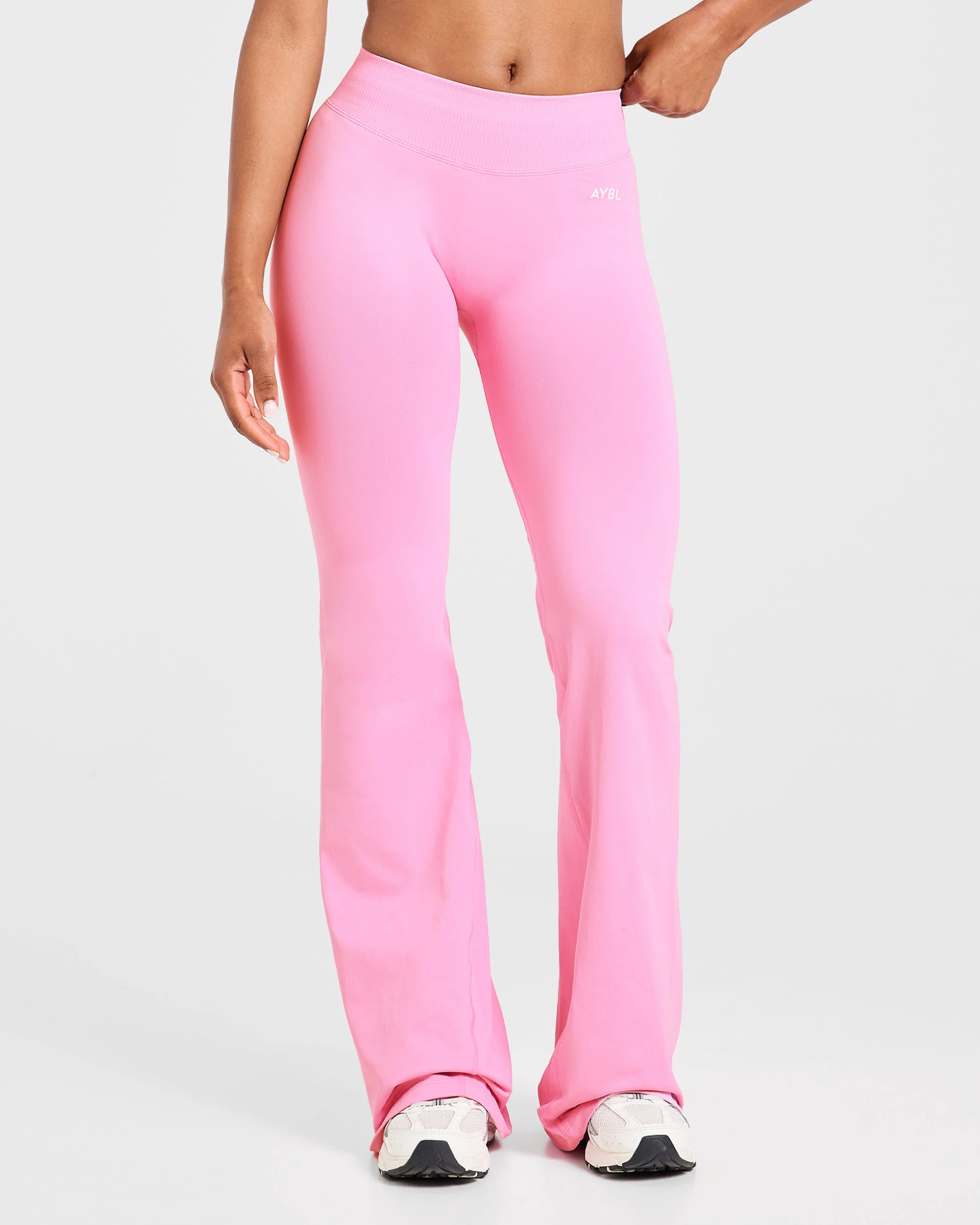 Enhance Seamless Flared Leggings - Sugar Rose - Image 2