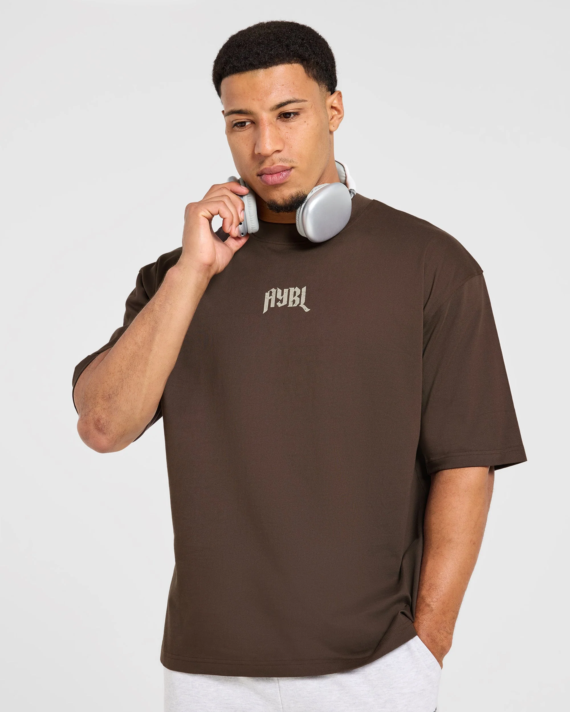 Heavy Lifting Gothic Oversized T Shirt - Marron/Crème - Image 7