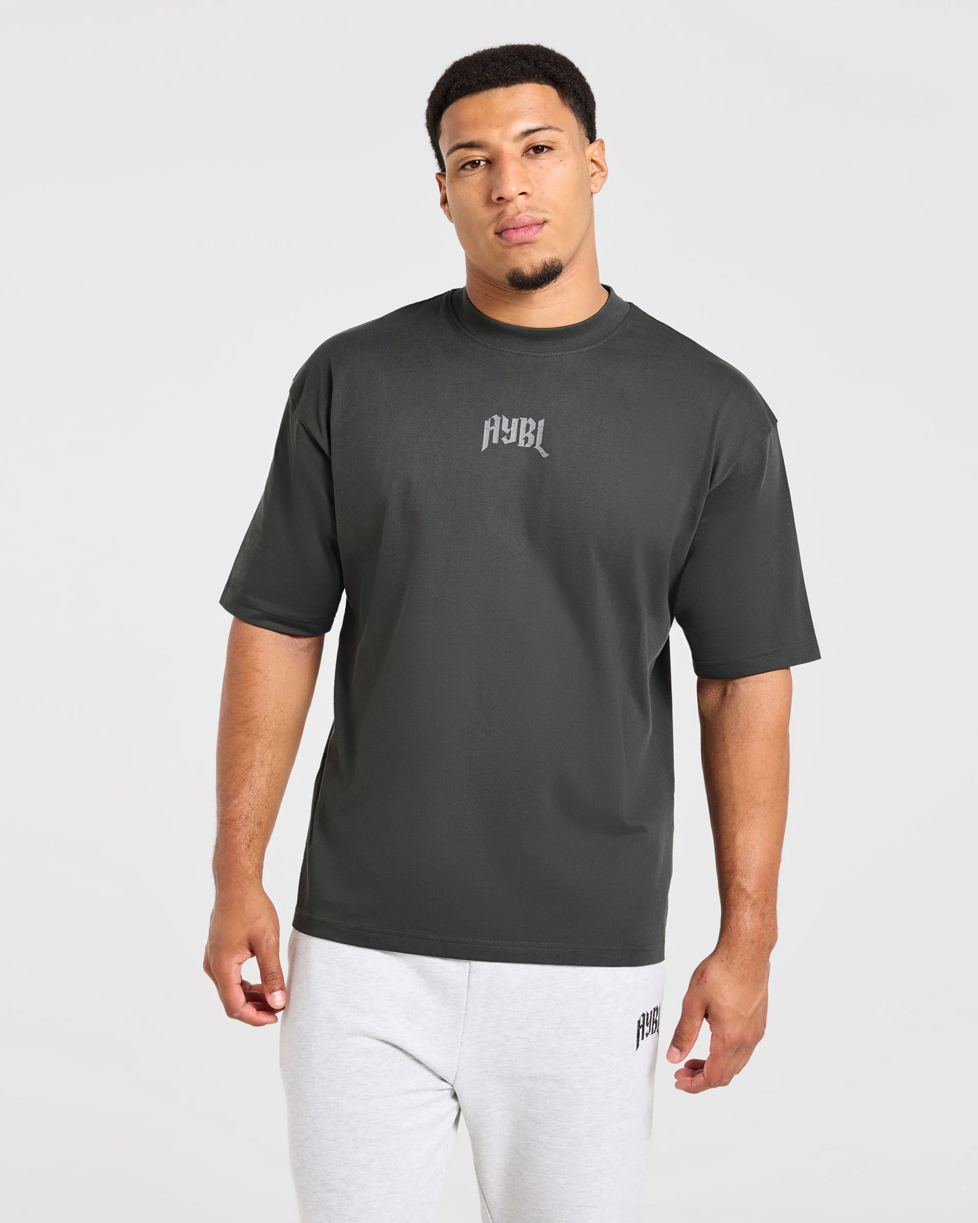 Heavy Lifting Gothic Oversized T Shirt - Charcoal/Jaune - Image 2