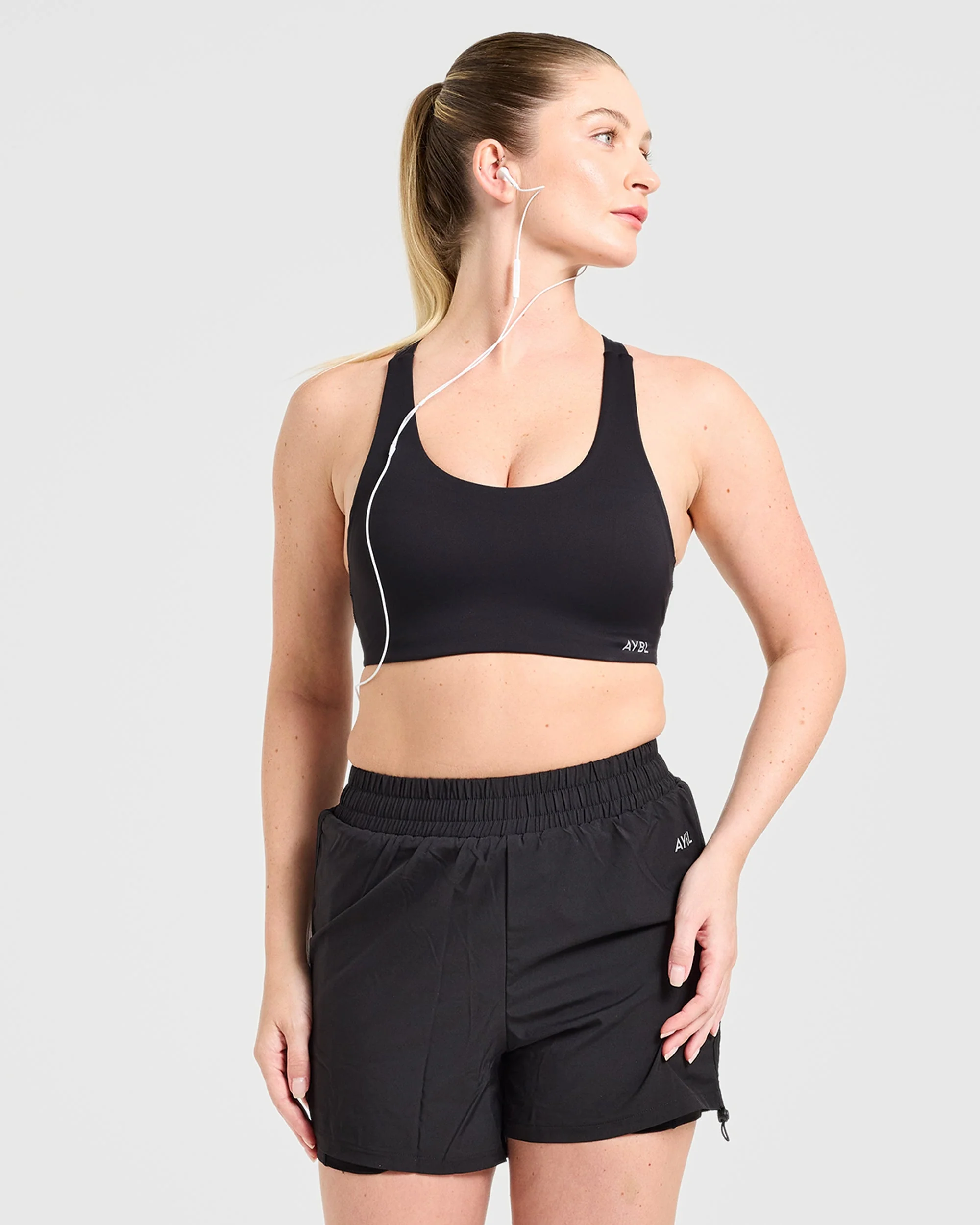 Run Ruched Shorts - Noir - Image 7