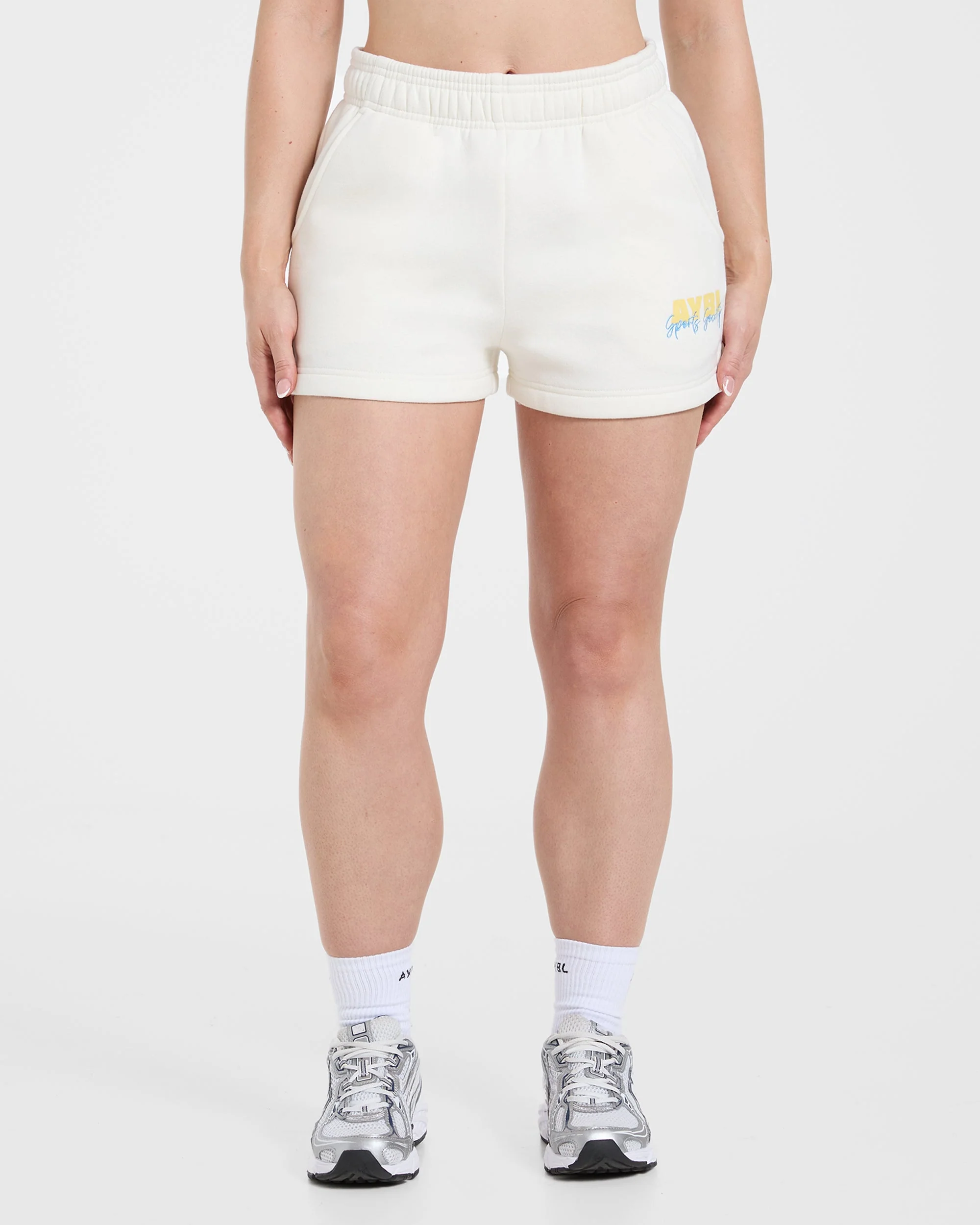 Sports Society Oversized Shorts - Off Blanc