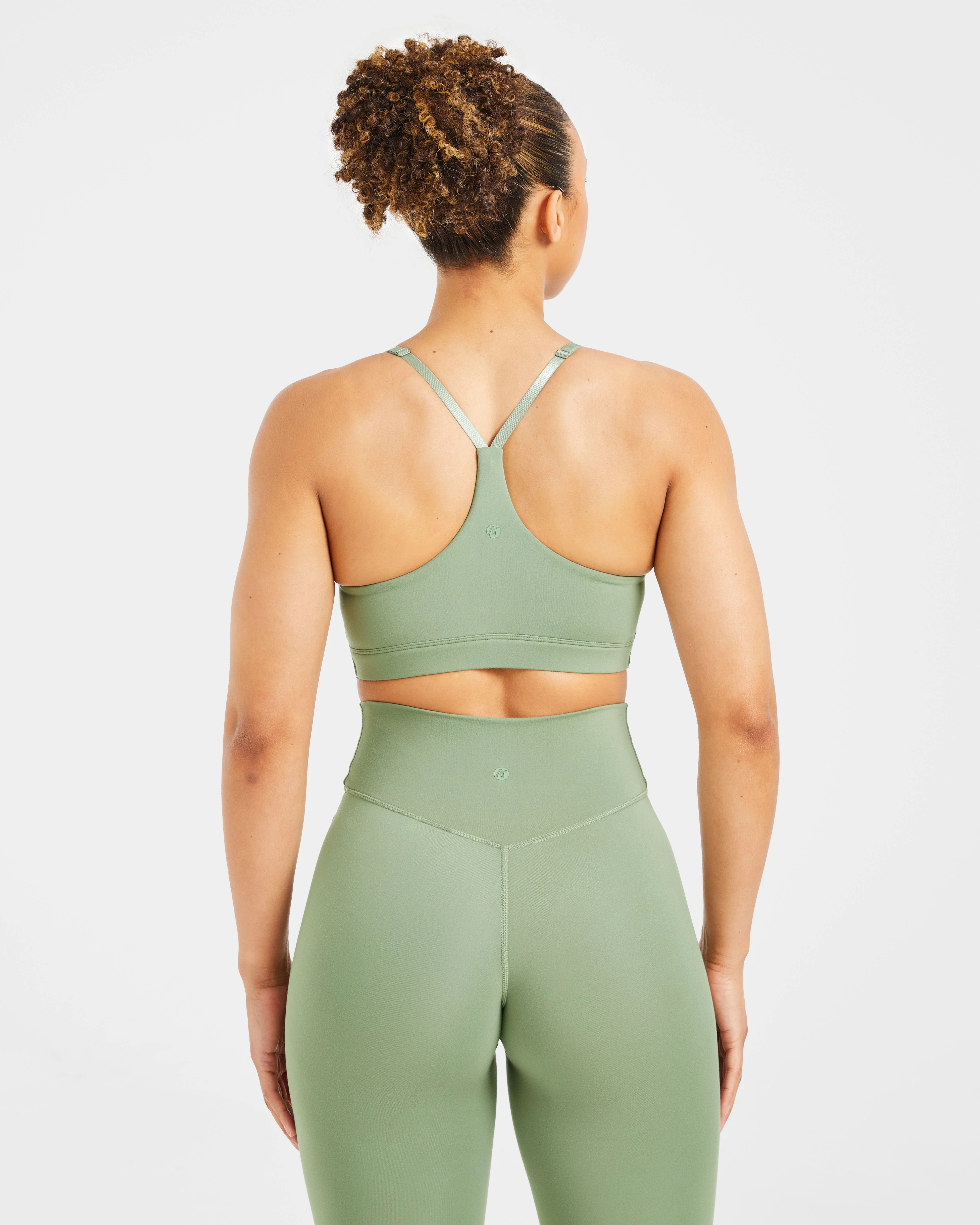 Staple Sports Bra - Olive Vert - Image 2