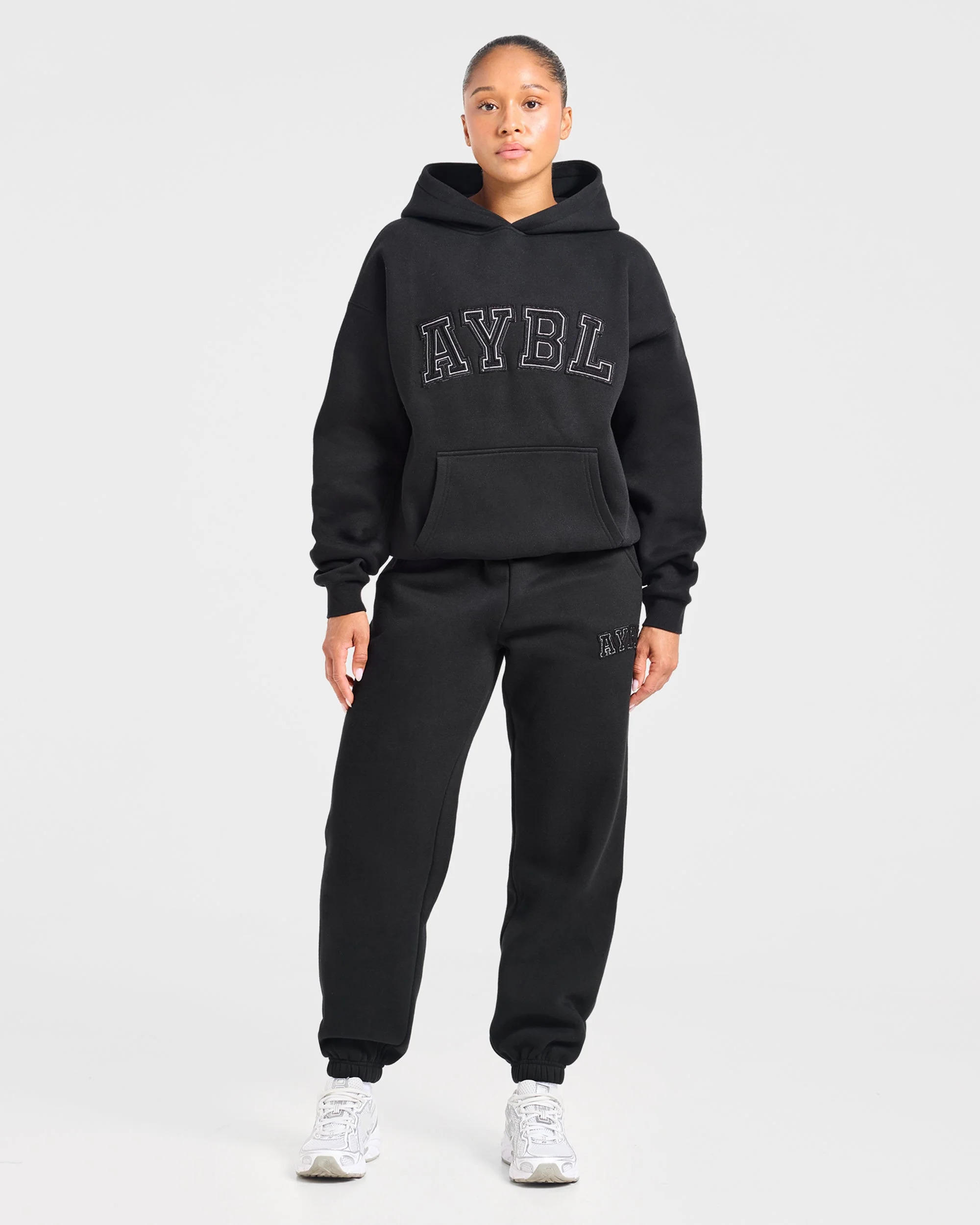 Varsity Applique Oversized Joggers - Noir - Image 3