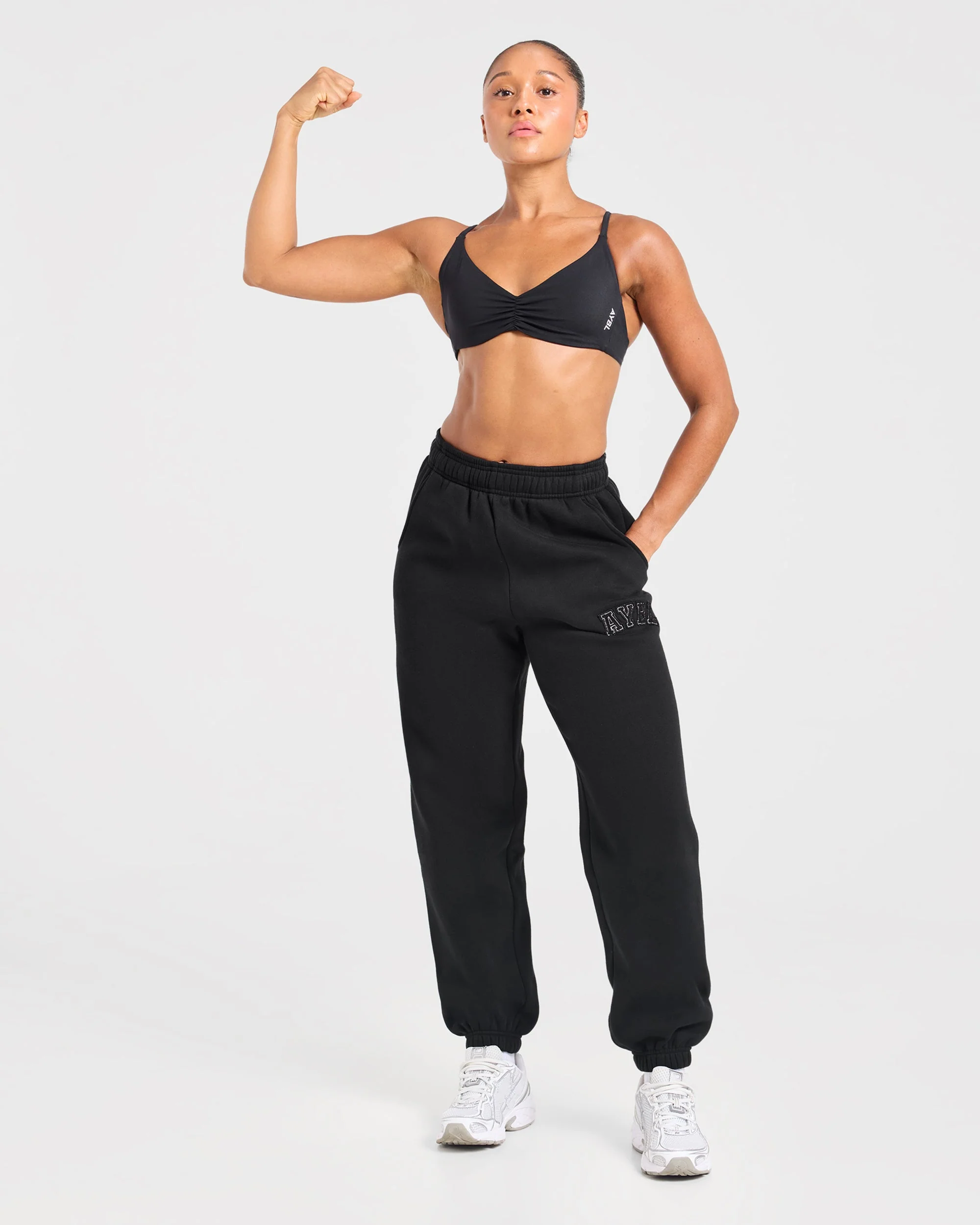 Varsity Applique Oversized Joggers - Noir - Image 7