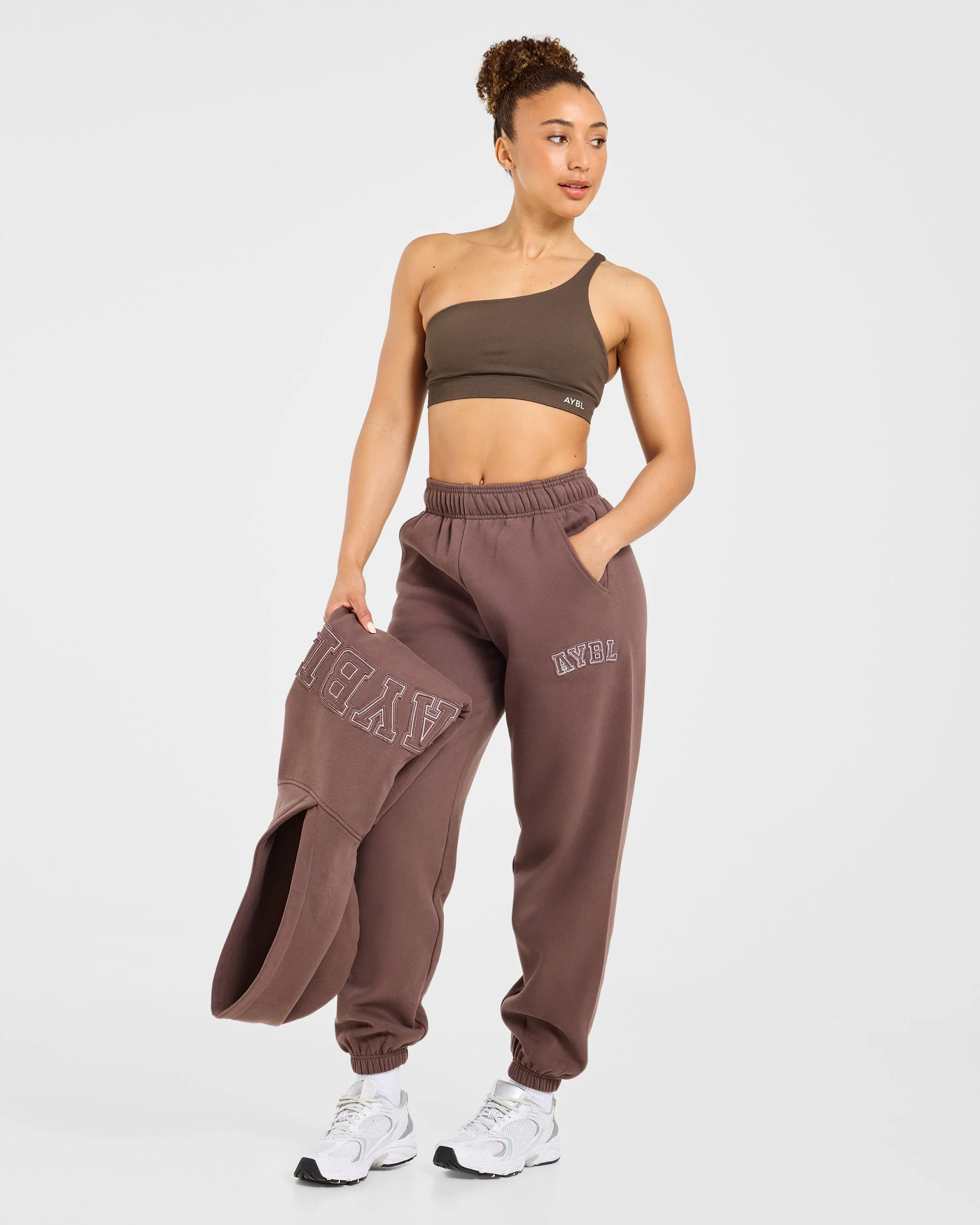 Varsity Applique Oversized Joggers - Marron - Image 8