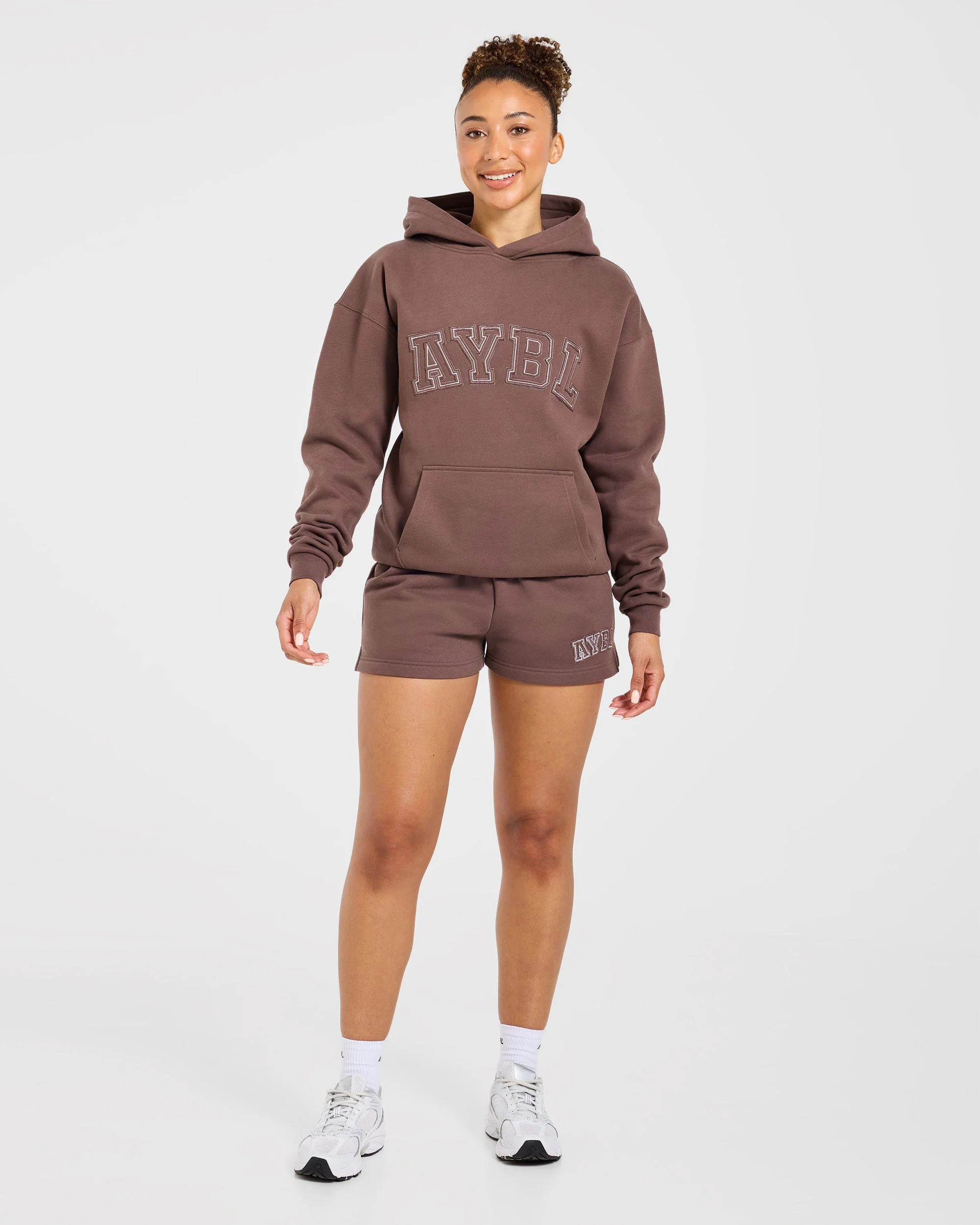 Varsity Applique Oversized Shorts - Marron - Image 3