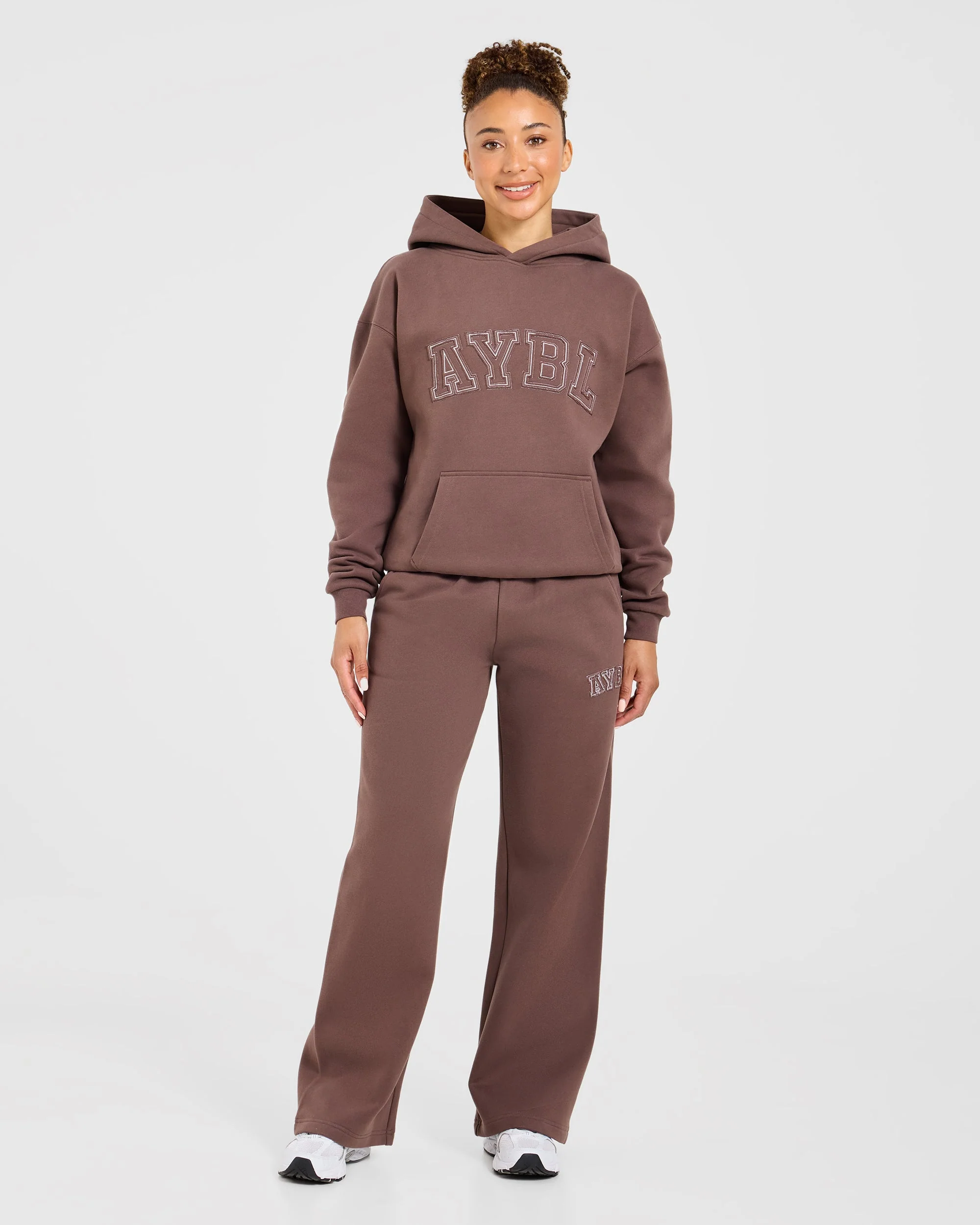 Varsity Applique Oversized Straight Leg Joggers - Marron - Image 3