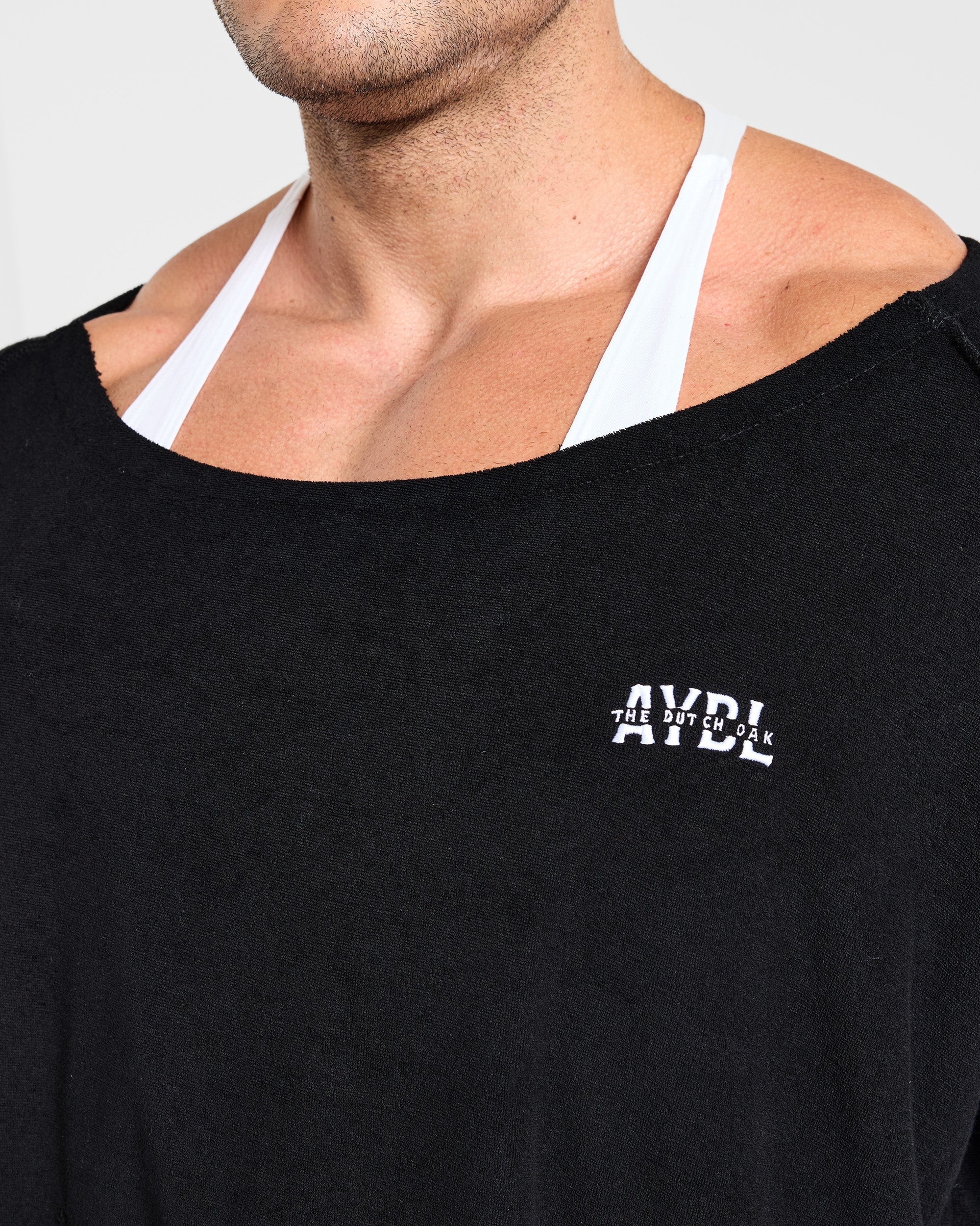 Wesley Vissers x Old School Wide Neck T Shirt - Noir - Image 5