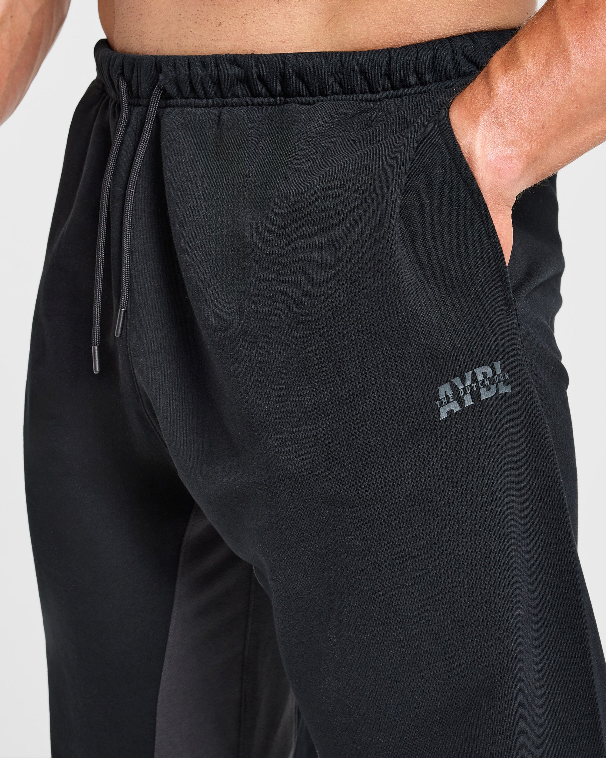 Wesley Vissers x Oversized Straight Leg Joggers - Noir - Image 5